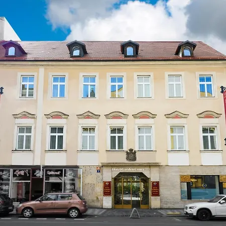 Hotel Garden Court 4*