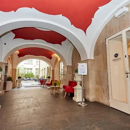 Garden Court Prague