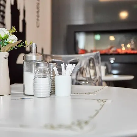 Garden Court Hotel Praag
