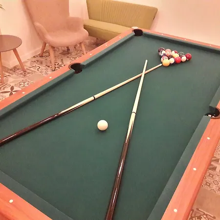 Garden Court Hotel 4*