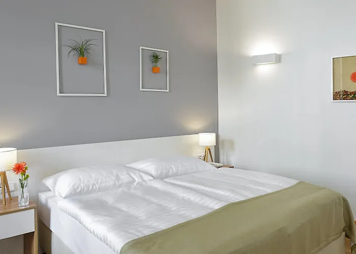 Garden Court 4* Πράγα